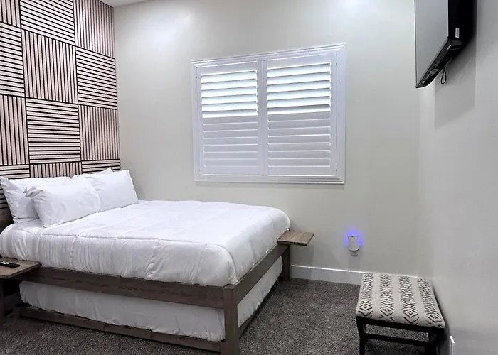 Сasa de vacaciones Desert Retreat 3br Close To River And Casinos *
