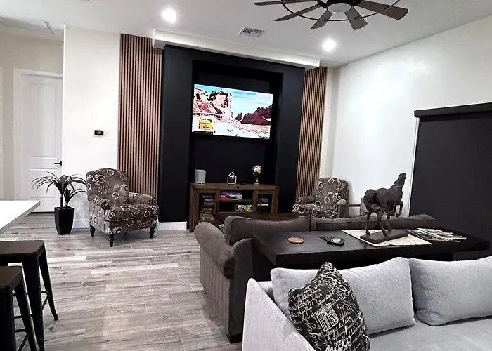 Ferienhaus Desert Retreat 3br Close To River And Casinos *